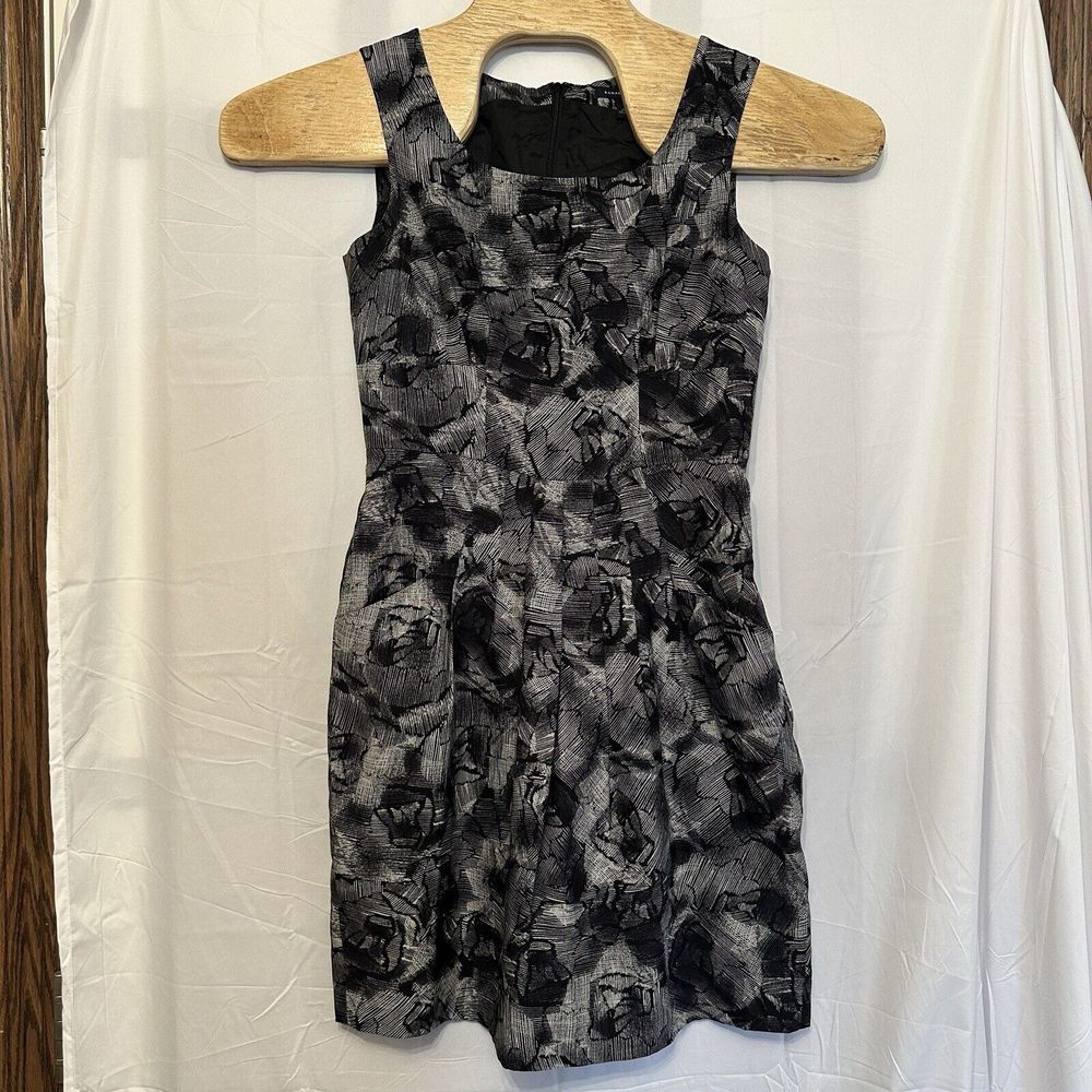 Banana Republic Womens Size 6 Silk Wool Blend Black White Dress Lined Career